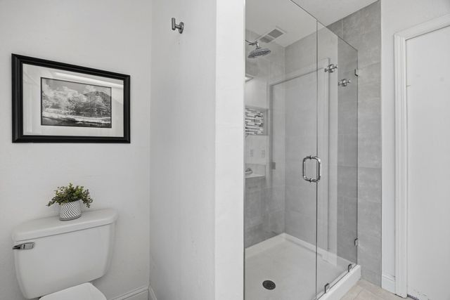 1136 N Atwood Street, Visalia, CA 93291