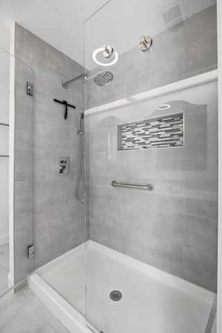 1136 N Atwood Street, Visalia, CA 93291