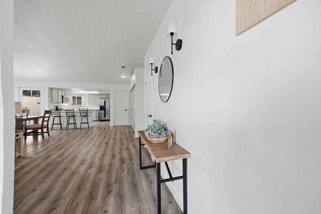 1136 N Atwood Street, Visalia, CA 93291