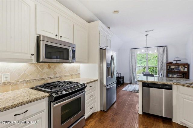 141 Hampton Place, Madison, MS 39110