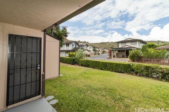 98-448 Kilinoe Street 907, Aiea, HI 96701