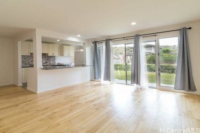 98-448 Kilinoe Street 907, Aiea, HI 96701