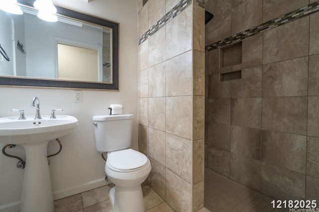 98-448 Kilinoe Street 907, Aiea, HI 96701