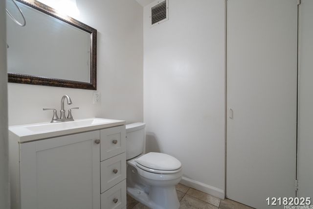 98-448 Kilinoe Street 907, Aiea, HI 96701