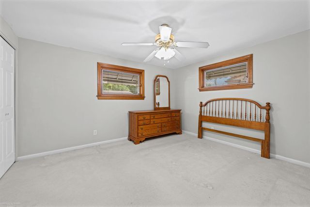 19824 Sussex Street, Saint Clair Shores, MI 48081