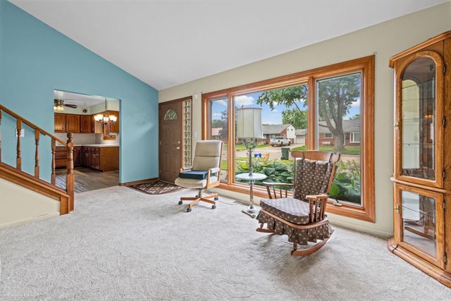 19824 Sussex Street, Saint Clair Shores, MI 48081