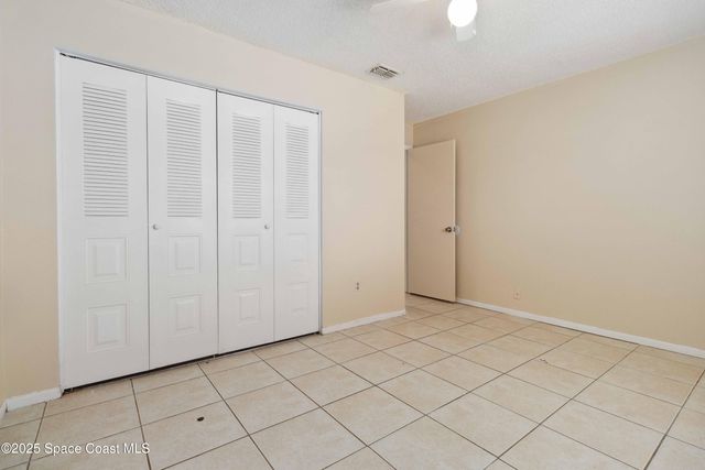 160 Crosspoint Street SE, Palm Bay, FL 32909