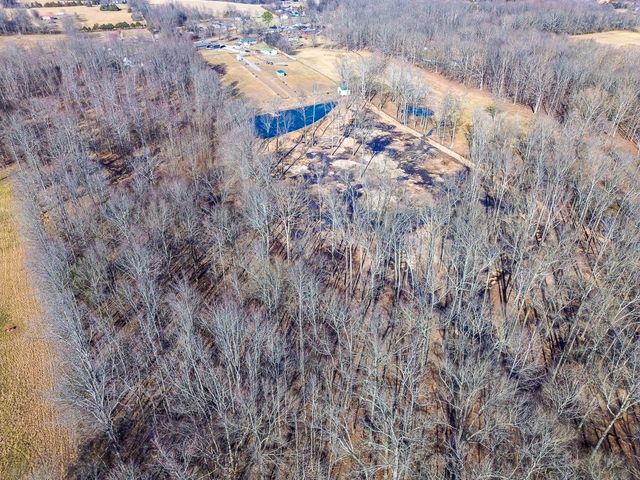 182 Old Camargo Rd, Fayetteville, TN 37334