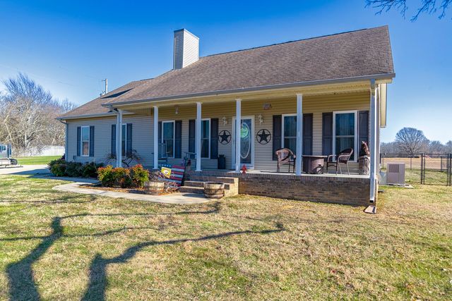 182 Old Camargo Rd, Fayetteville, TN 37334