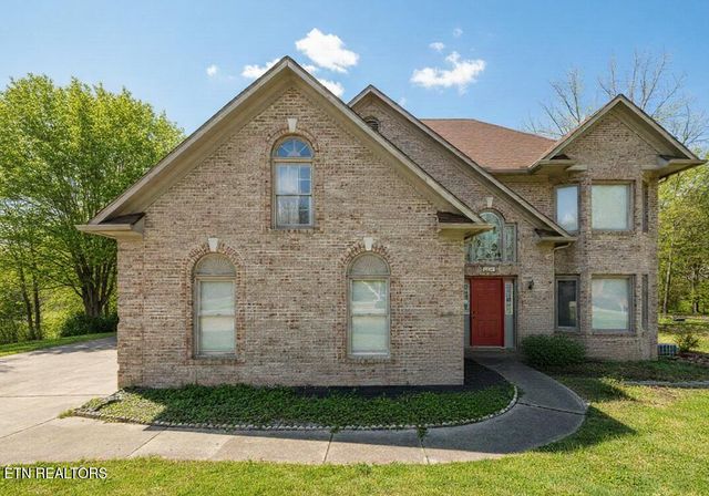 118 W Melbourne Rd, Oak Ridge, TN 37830