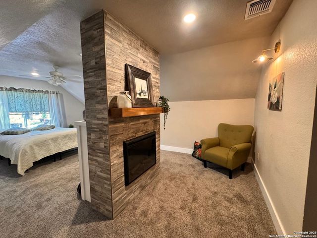 101 DANDELION LN, Castle Hills, TX 78213