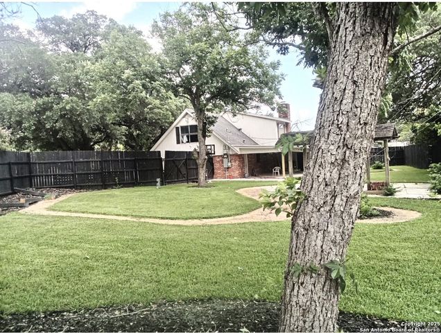 101 DANDELION LN, Castle Hills, TX 78213