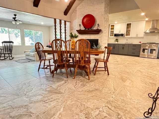 101 DANDELION LN, Castle Hills, TX 78213