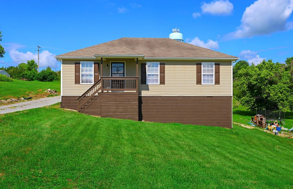 136 Rosemont Street, Stanford, KY 40484