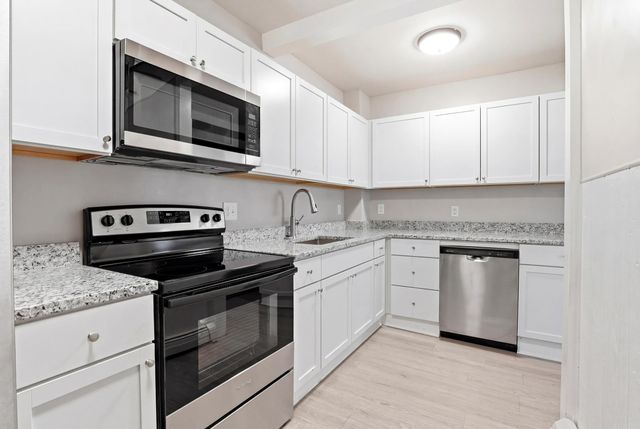 117 Webster Street, Manchester, NH 03104