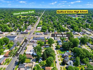 19336 Centralia, Redford, MI 48240