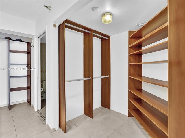 3530 Mystic Pointe Dr 1004, Aventura, FL 33180