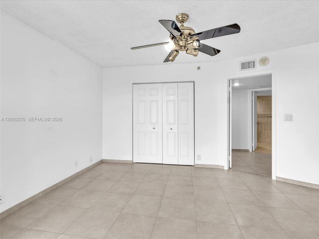 3530 Mystic Pointe Dr 1004, Aventura, FL 33180