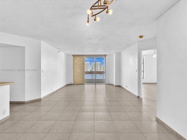 3530 Mystic Pointe Dr 1004, Aventura, FL 33180