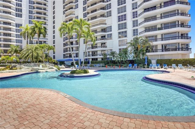 3530 Mystic Pointe Dr 1004, Aventura, FL 33180