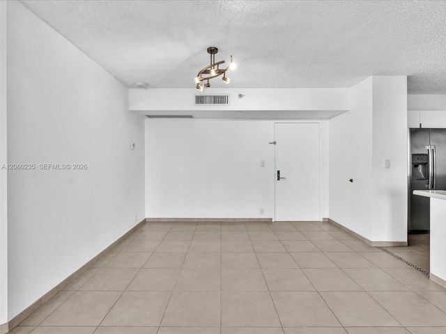 3530 Mystic Pointe Dr 1004, Aventura, FL 33180