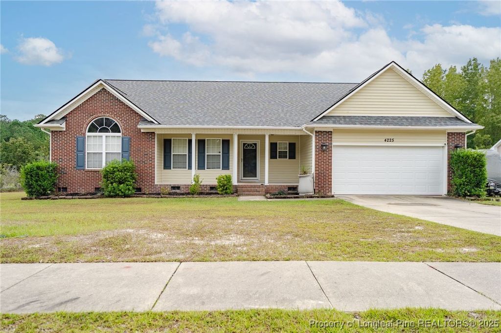 4225 Redmill Lane, Hope Mills, NC 28348