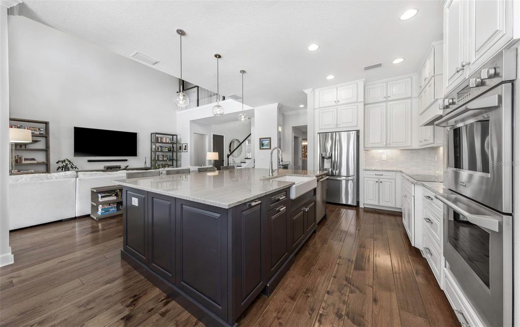 Image 19 of property listing at 4028 ROCKY SHORES DRIVE, Tampa, FL 33634