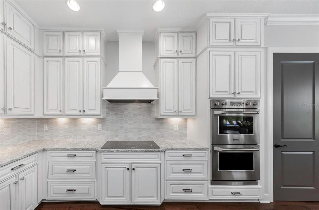 Image 21 of property listing at 4028 ROCKY SHORES DRIVE, Tampa, FL 33634