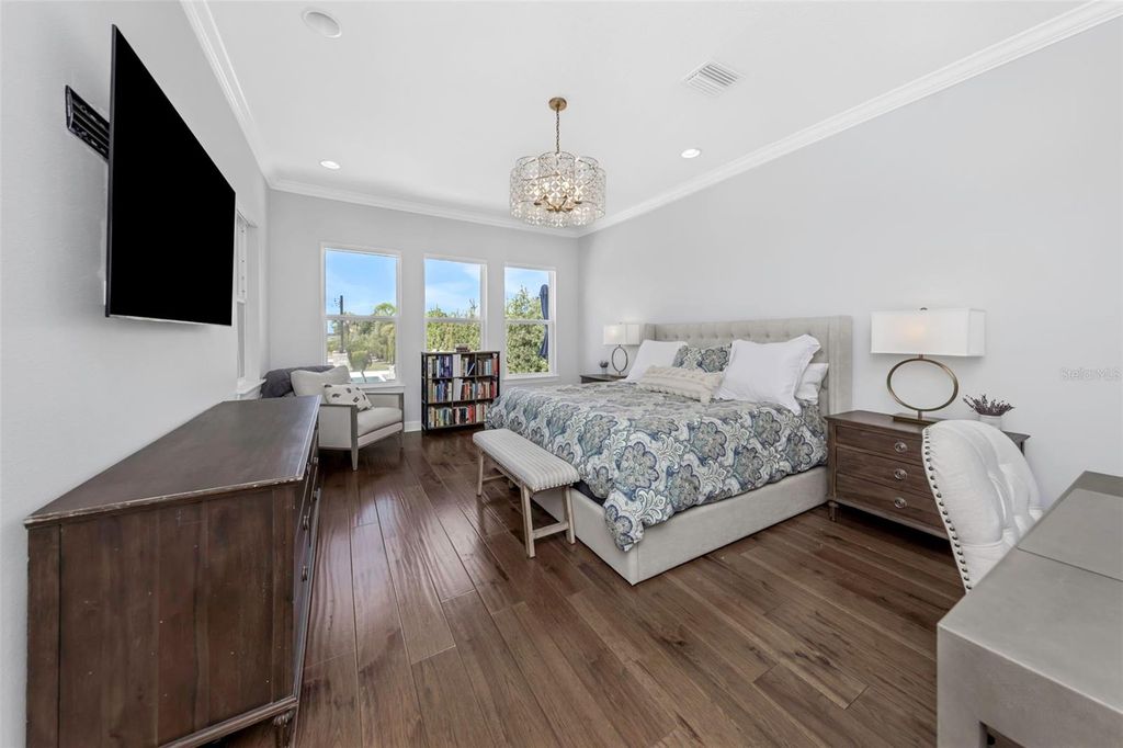 Image 26 of property listing at 4028 ROCKY SHORES DRIVE, Tampa, FL 33634