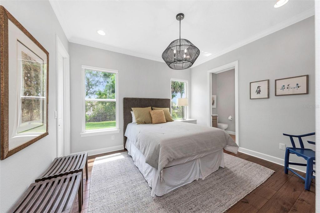 Image 32 of property listing at 4028 ROCKY SHORES DRIVE, Tampa, FL 33634