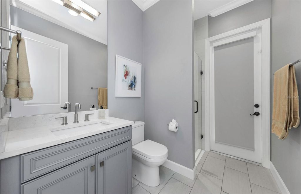Image 33 of property listing at 4028 ROCKY SHORES DRIVE, Tampa, FL 33634