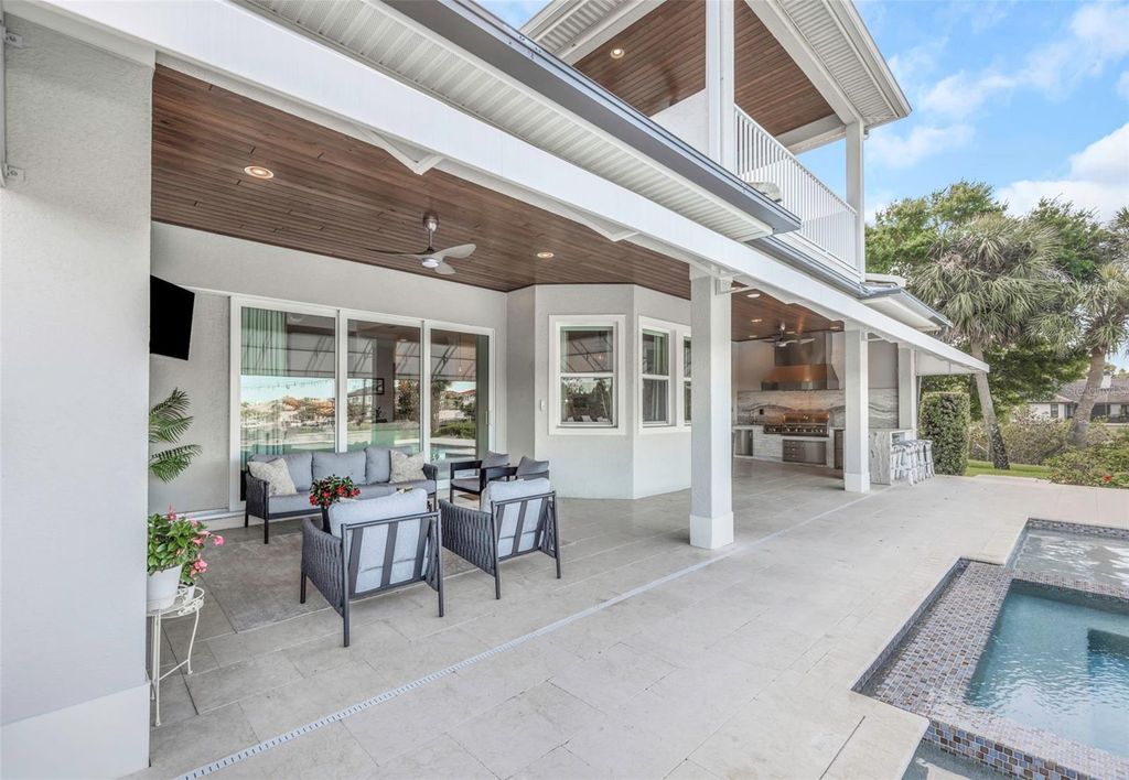 Image 39 of property listing at 4028 ROCKY SHORES DRIVE, Tampa, FL 33634