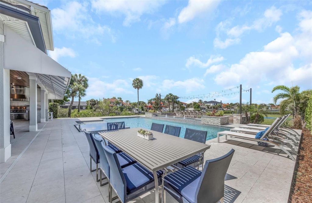 Image 46 of property listing at 4028 ROCKY SHORES DRIVE, Tampa, FL 33634