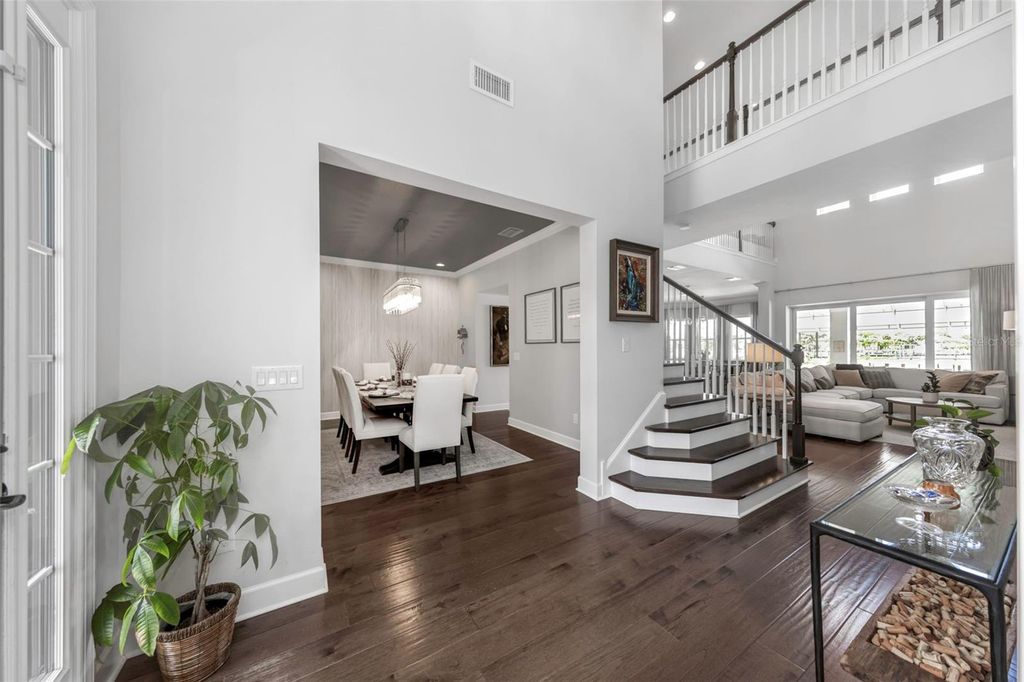 Image 6 of property listing at 4028 ROCKY SHORES DRIVE, Tampa, FL 33634