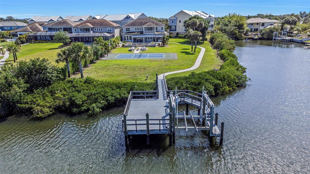 Image 68 of property listing at 4028 ROCKY SHORES DRIVE, Tampa, FL 33634