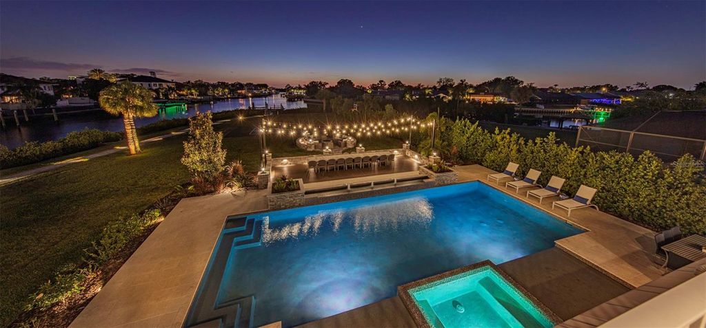 Image 93 of property listing at 4028 ROCKY SHORES DRIVE, Tampa, FL 33634