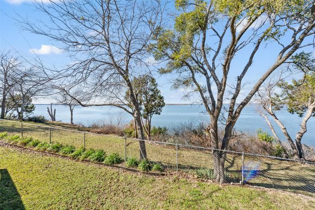 104 Navajo Trail, Whitney, TX 76692