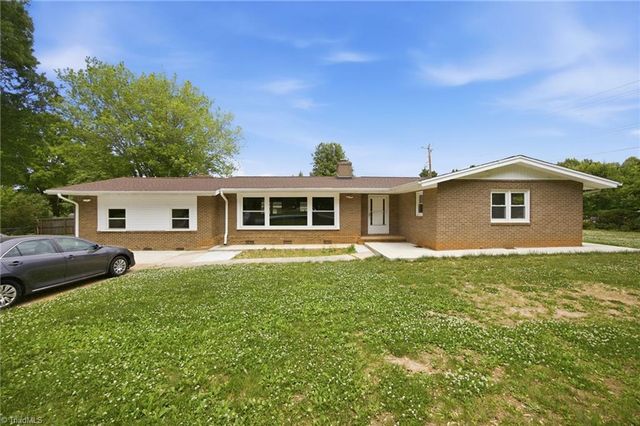 5700 Old Oak Ridge Road, Greensboro, NC 27410