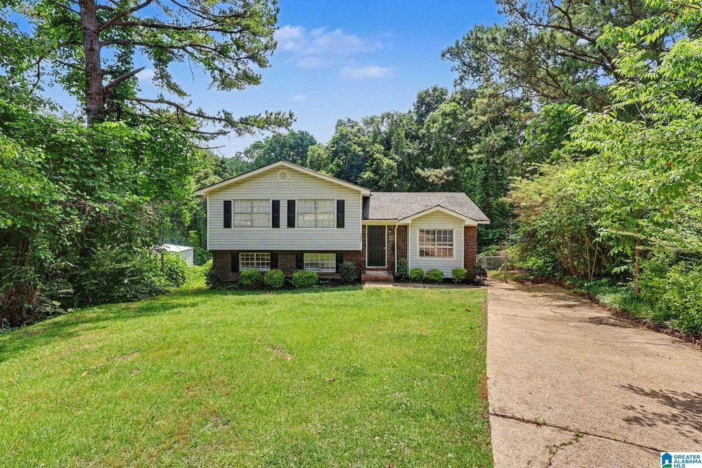 5205 MIKE DRIVE, Pinson, AL 35126