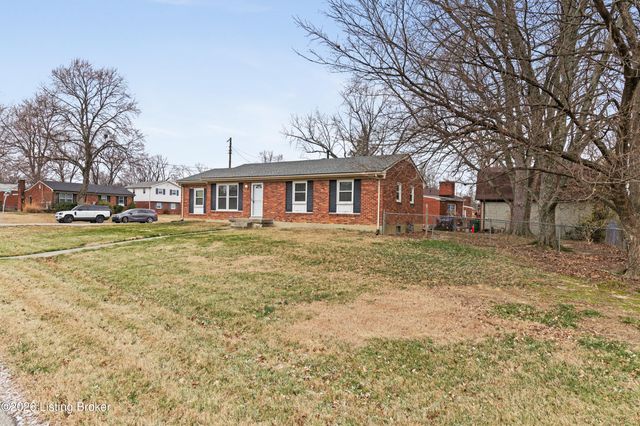 9309 Cloverwood Ln, Louisville, KY 40291