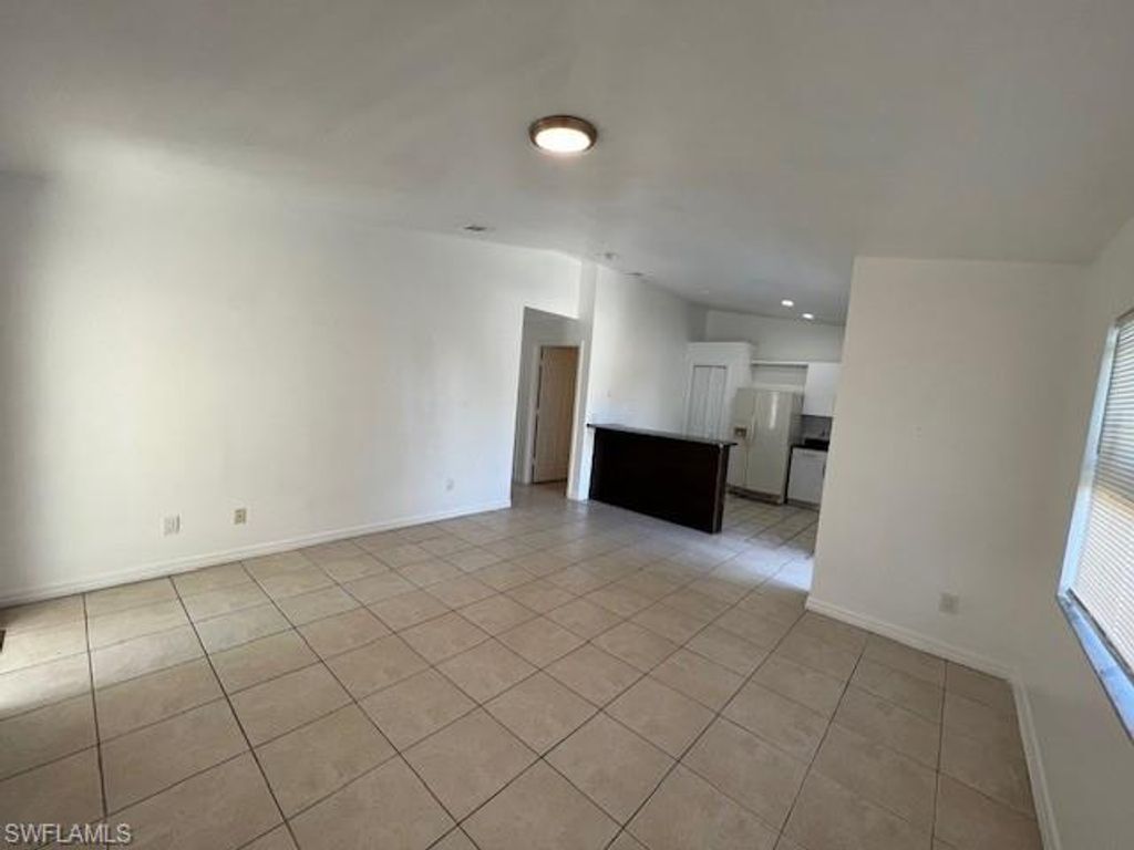 1248 Columbus BLVD, FORT MYERS, FL 33913 — photo 4