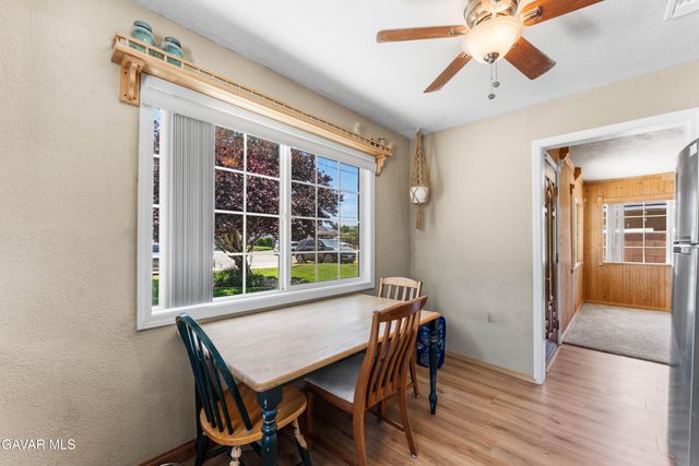3333 W Avenue L4, Lancaster, CA 93536