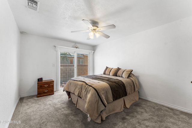 3333 W Avenue L4, Lancaster, CA 93536