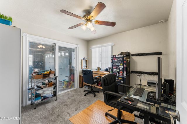 3333 W Avenue L4, Lancaster, CA 93536
