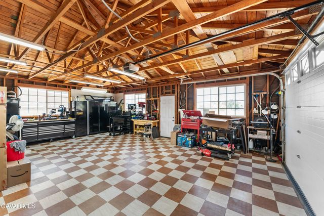 3333 W Avenue L4, Lancaster, CA 93536