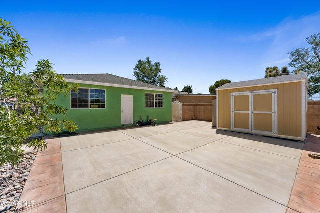 3333 W Avenue L4, Lancaster, CA 93536