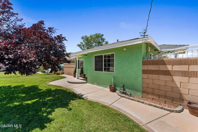 3333 W Avenue L4, Lancaster, CA 93536