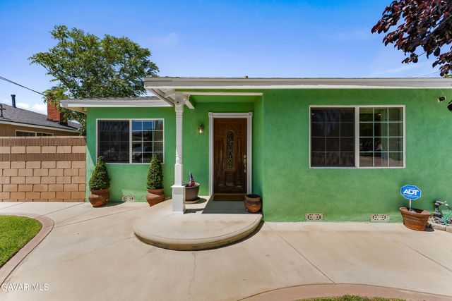 3333 W Avenue L4, Lancaster, CA 93536