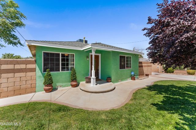 3333 W Avenue L4, Lancaster, CA 93536