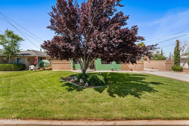 3333 W Avenue L4, Lancaster, CA 93536